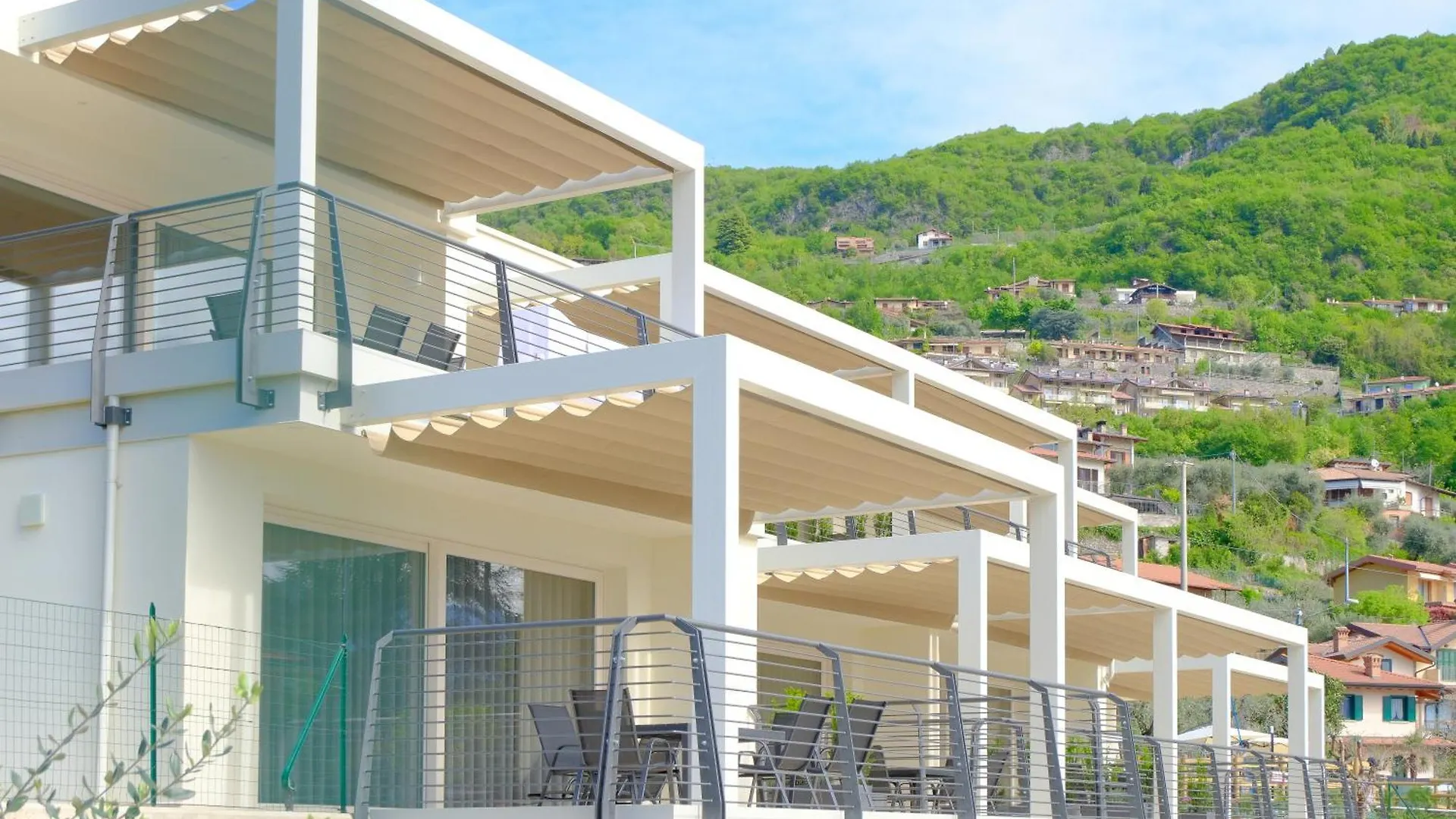דירה ריבה די סולטו Costa Blu - Pool And Terrace Overlooking The Lake